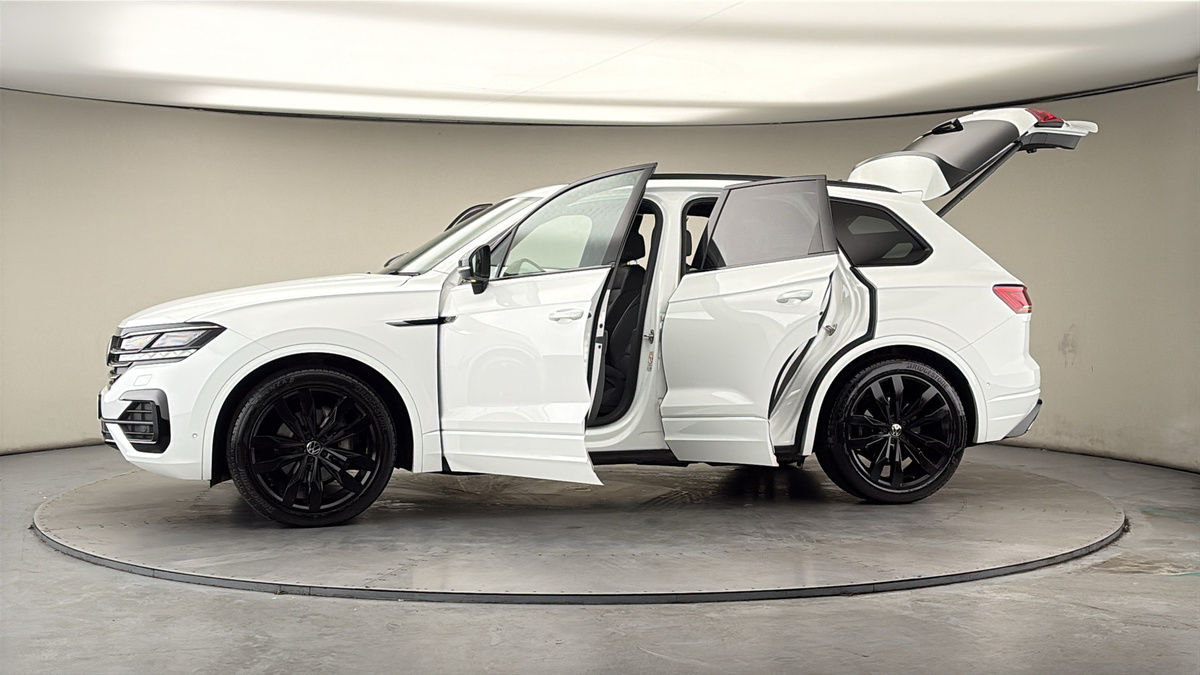 More views of Volkswagen Touareg