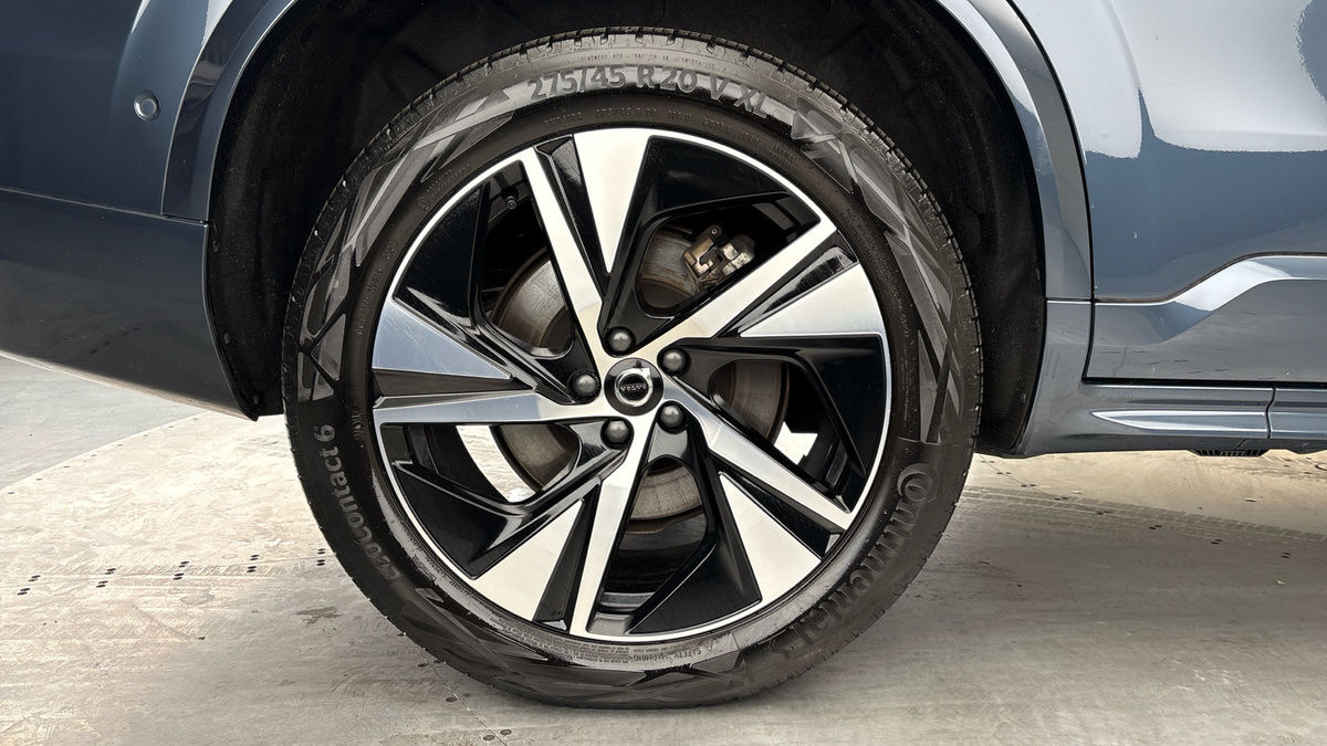 Volvo XC90 Image 10
