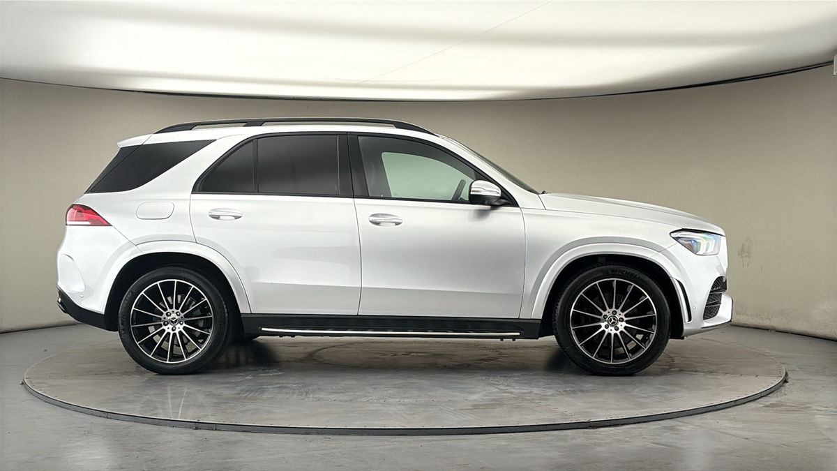 More views of Mercedes-Benz GLE