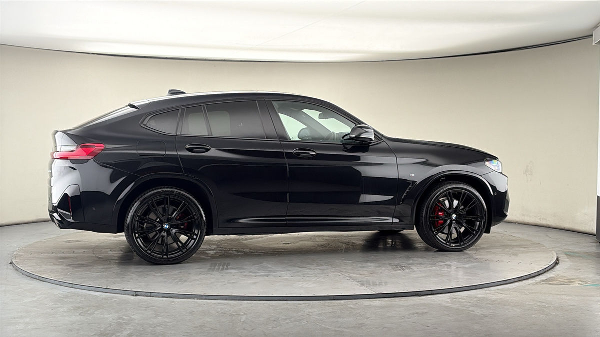 More views of BMW X4