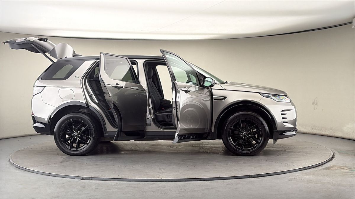More views of Land Rover Discovery Sport