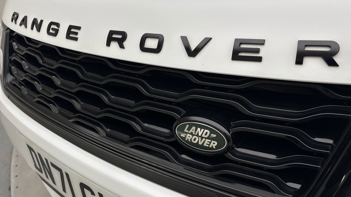 Land Rover Range Rover Sport Image 24
