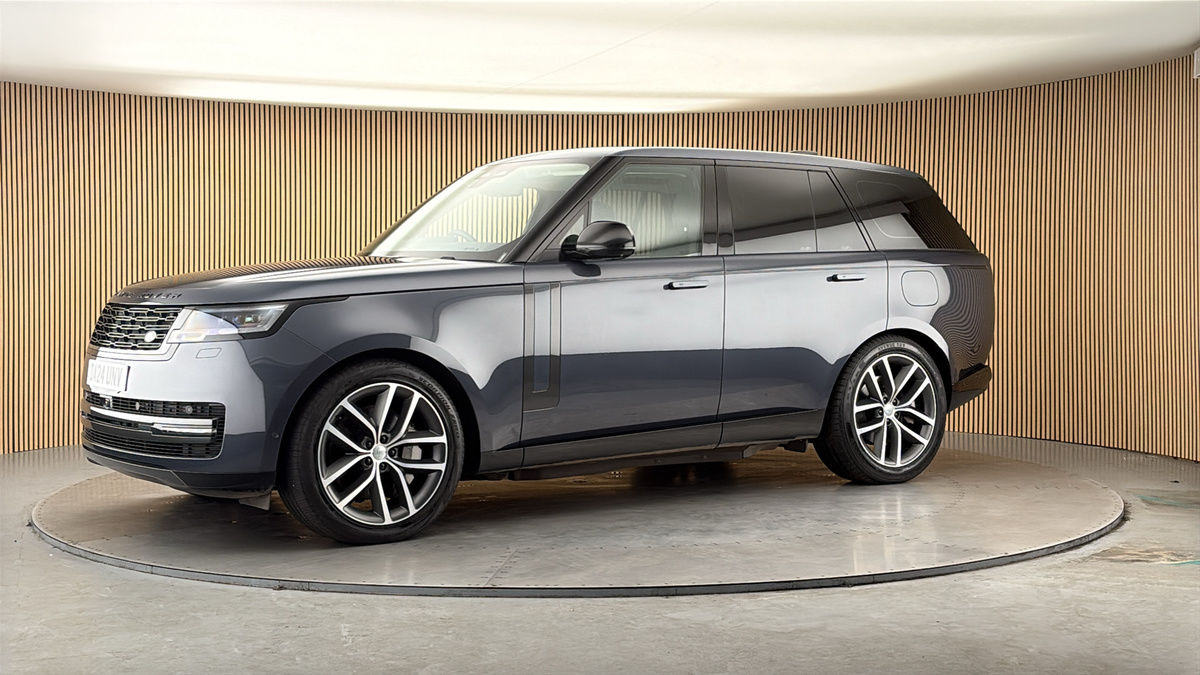 More views of Land Rover Range Rover