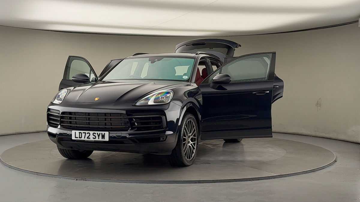 More views of Porsche Cayenne