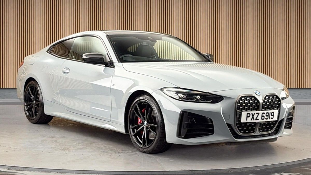 BMW 4 Series Sticky Header Image