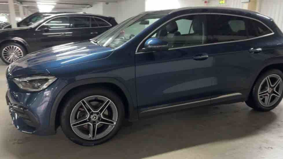 More views of Mercedes-Benz GLA
