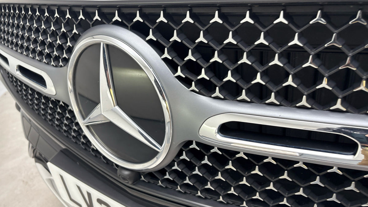 Mercedes-Benz GLC Image 24