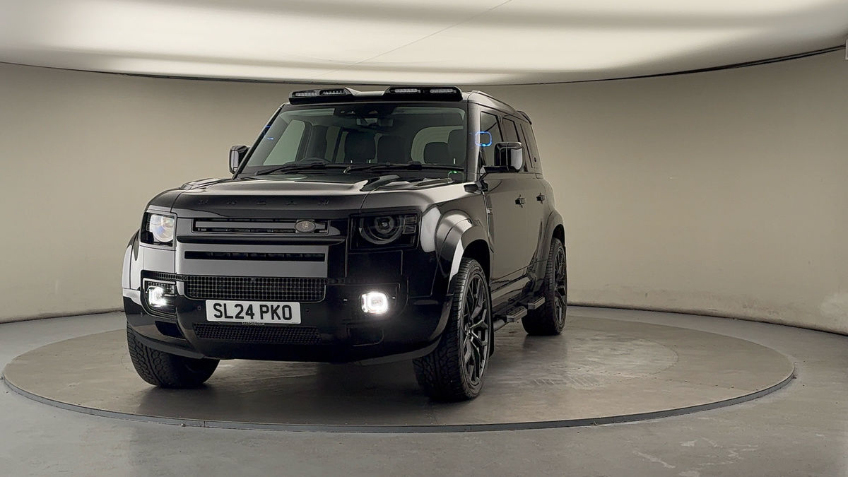 More views of Land Rover Defender 110