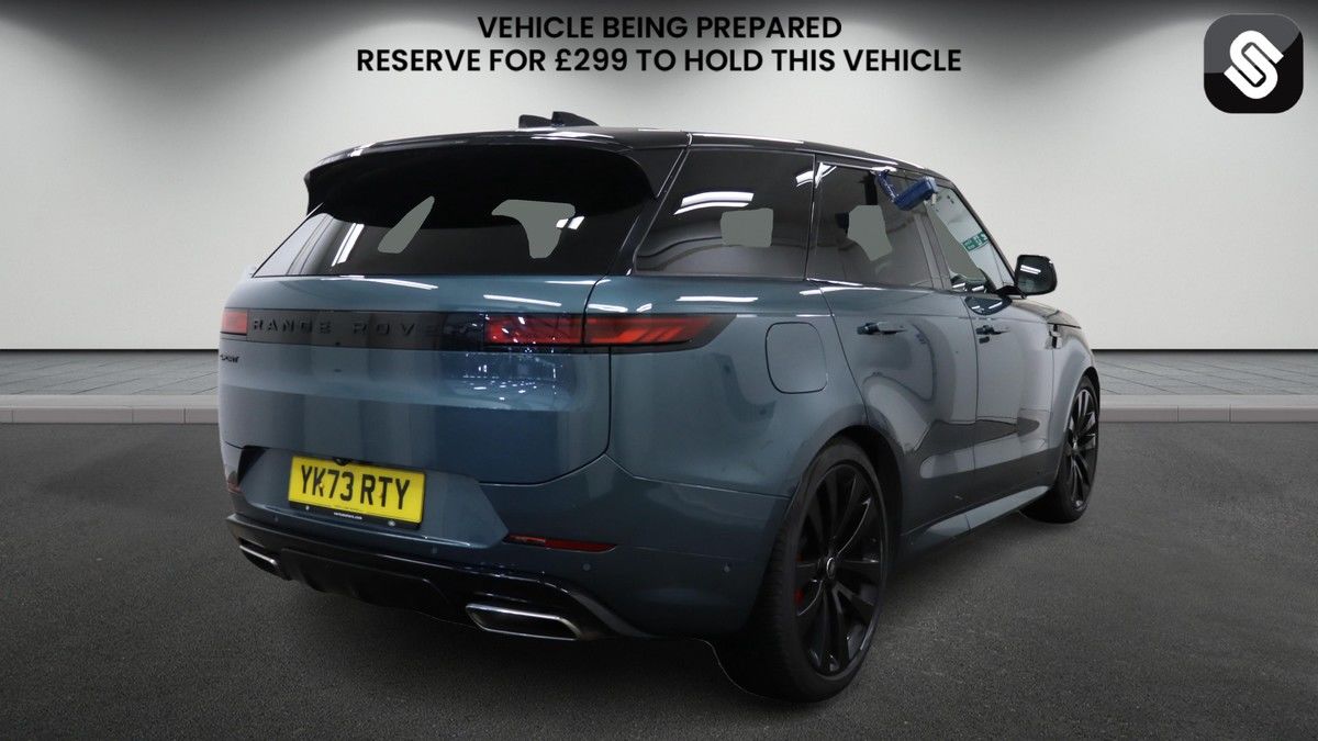 Land Rover Range Rover Sport Image 4