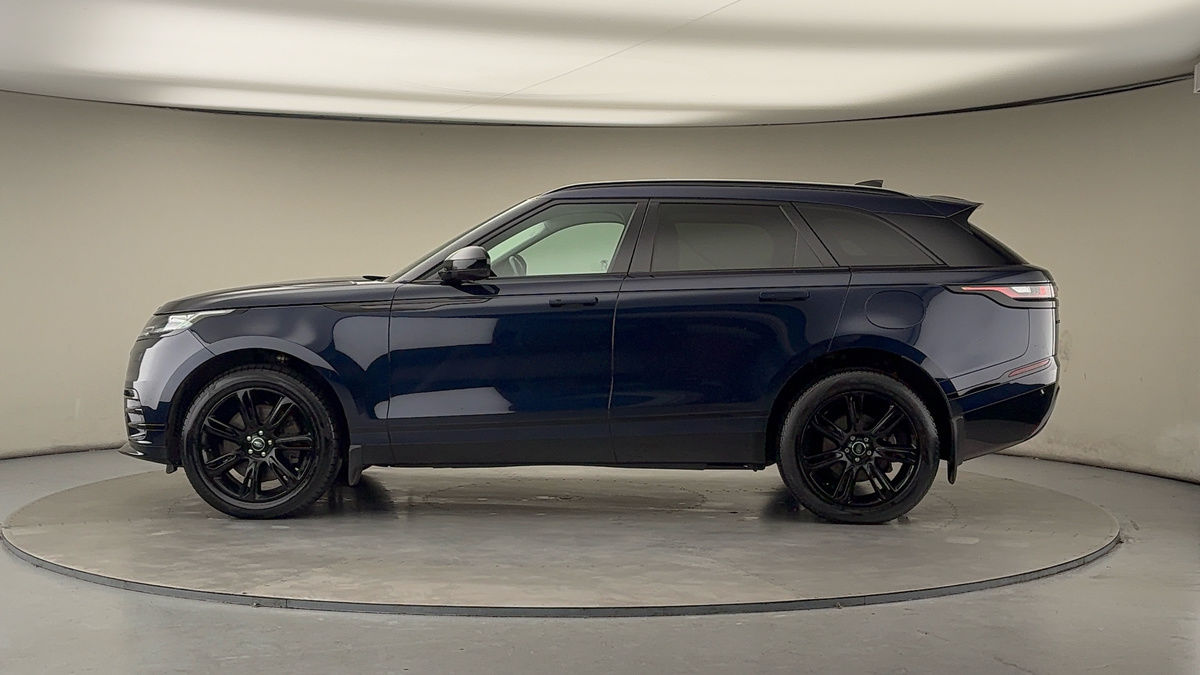 Land Rover Range Rover Velar Image 15