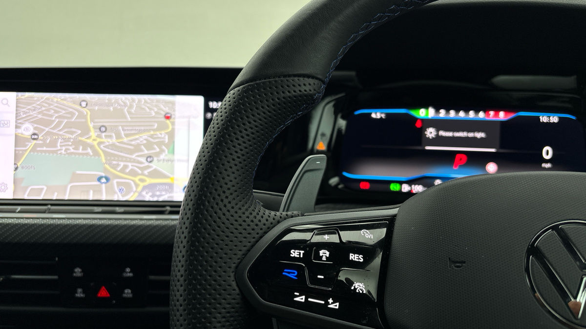 Volkswagen Golf Image 13