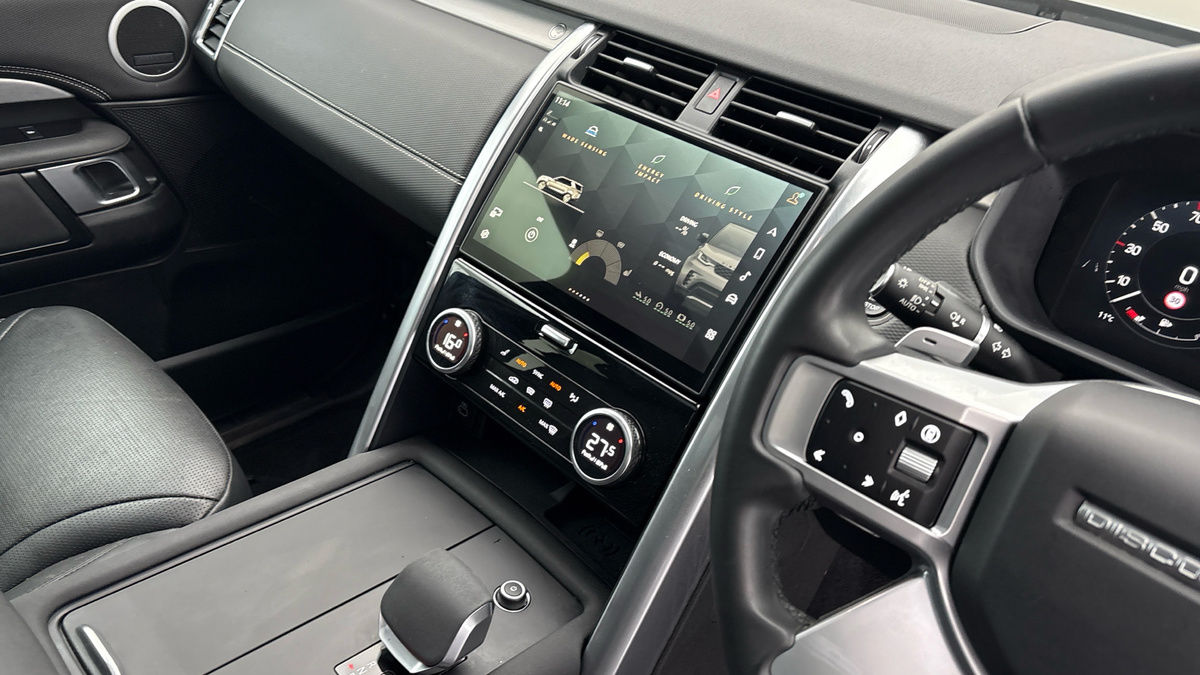 Land Rover Discovery Image 18