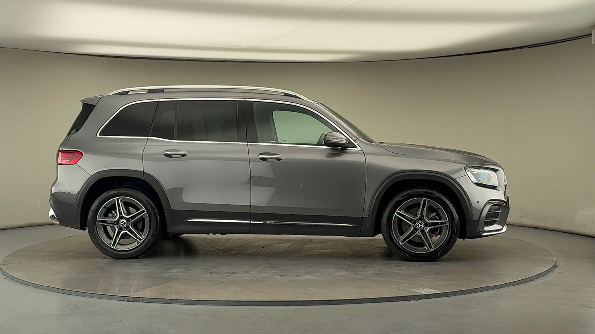 More views of Mercedes-Benz GLB