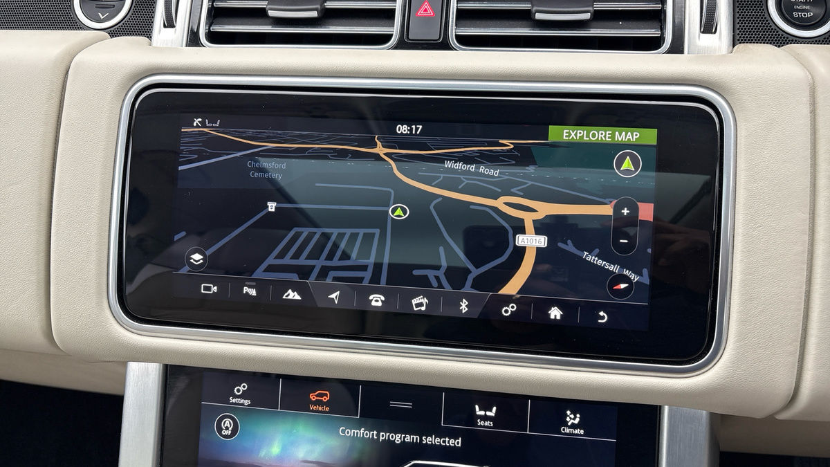 Land Rover Range Rover Image 17