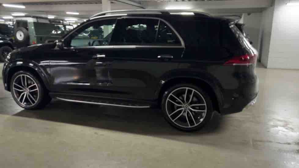 More views of Mercedes-Benz GLE