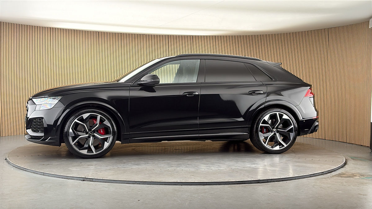More views of Audi RSQ8