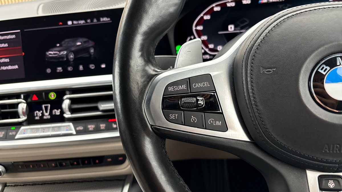 BMW 3 Series Image 13