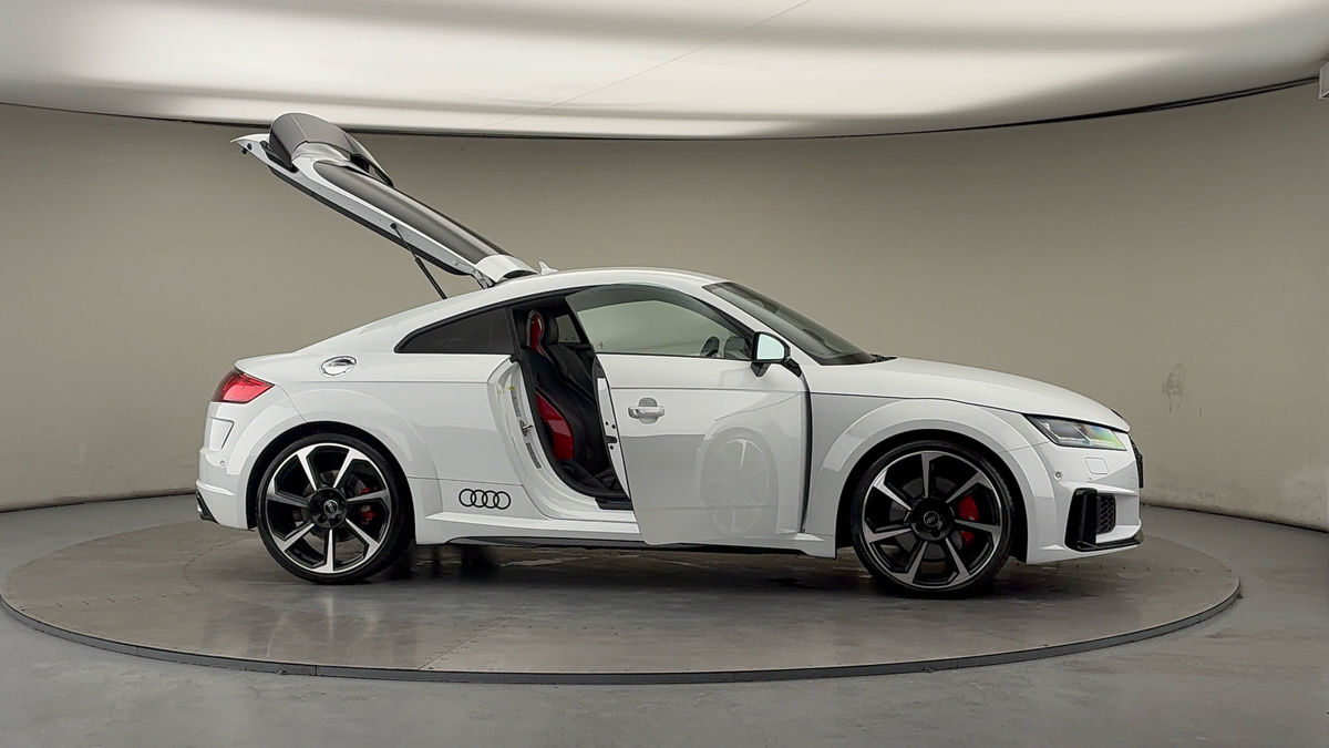 More views of Audi TTS