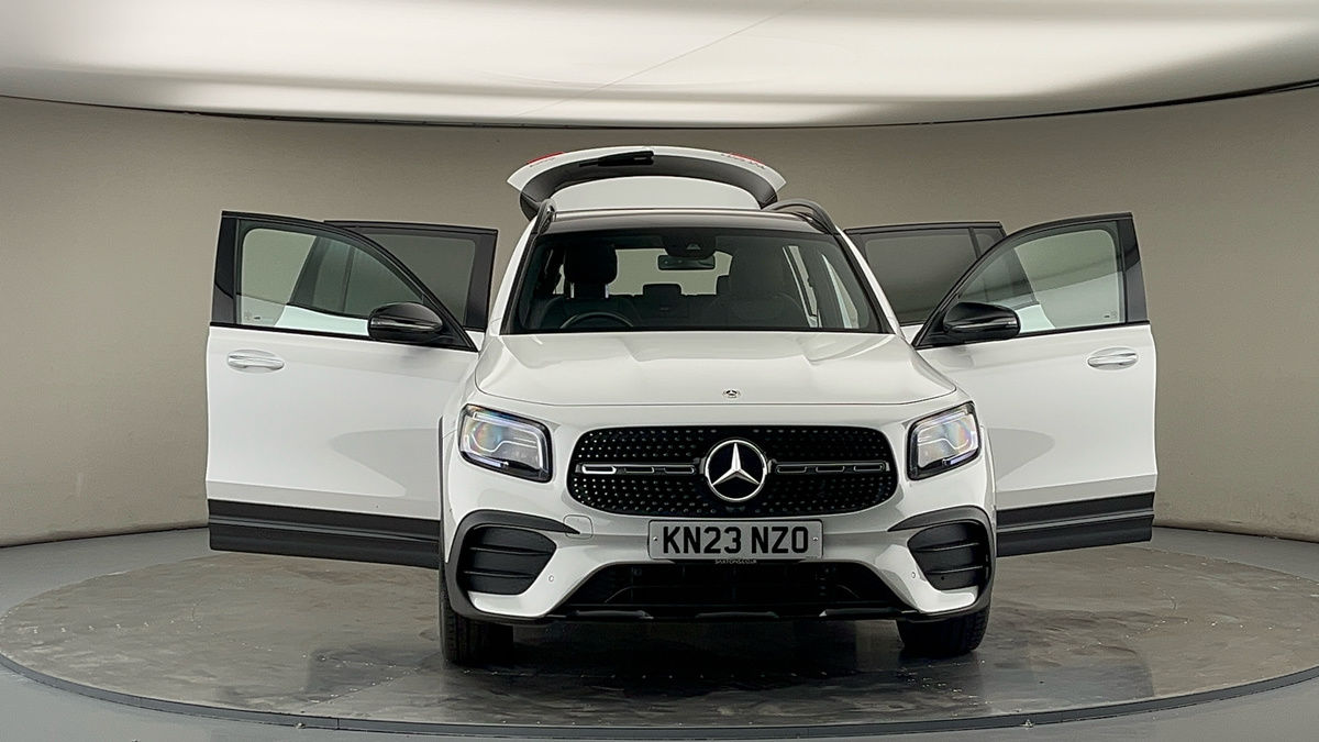 More views of Mercedes-Benz GLB