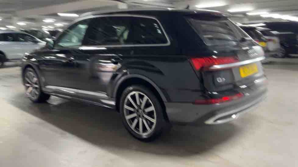 More views of Audi Q7