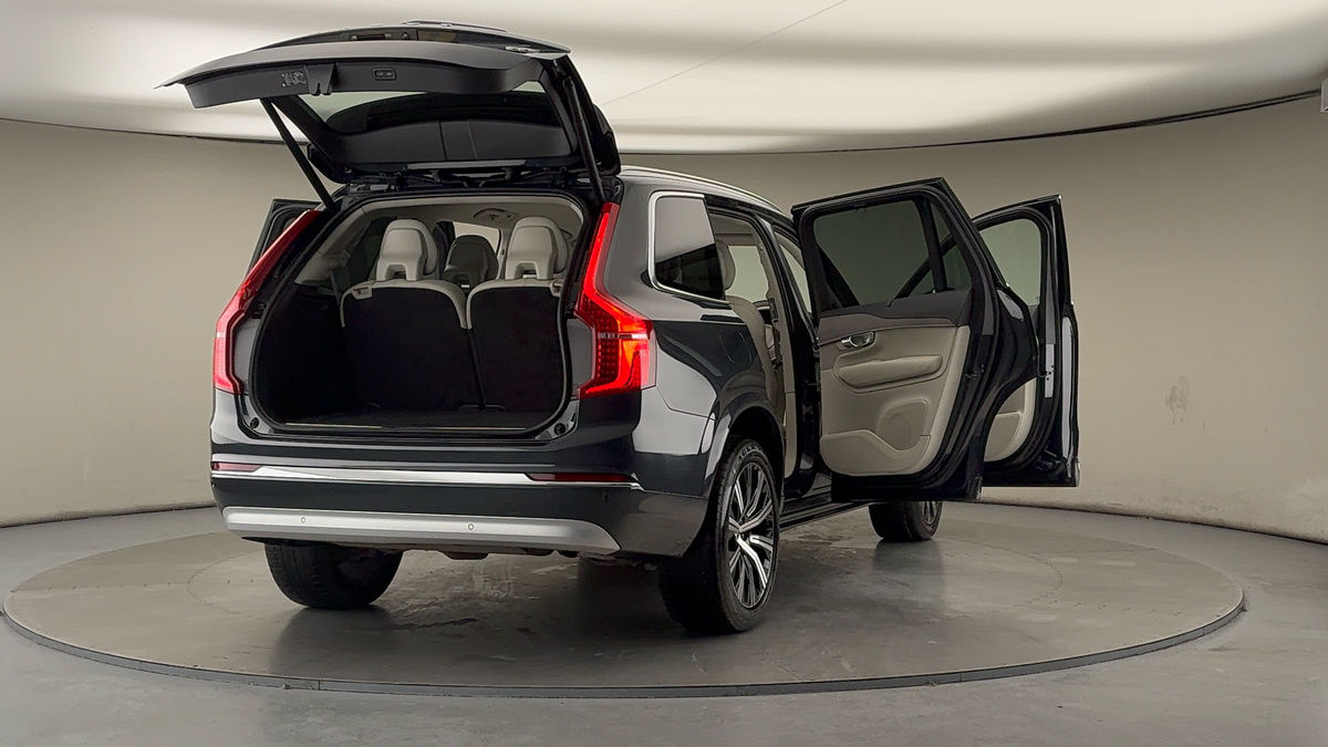 More views of Volvo XC90