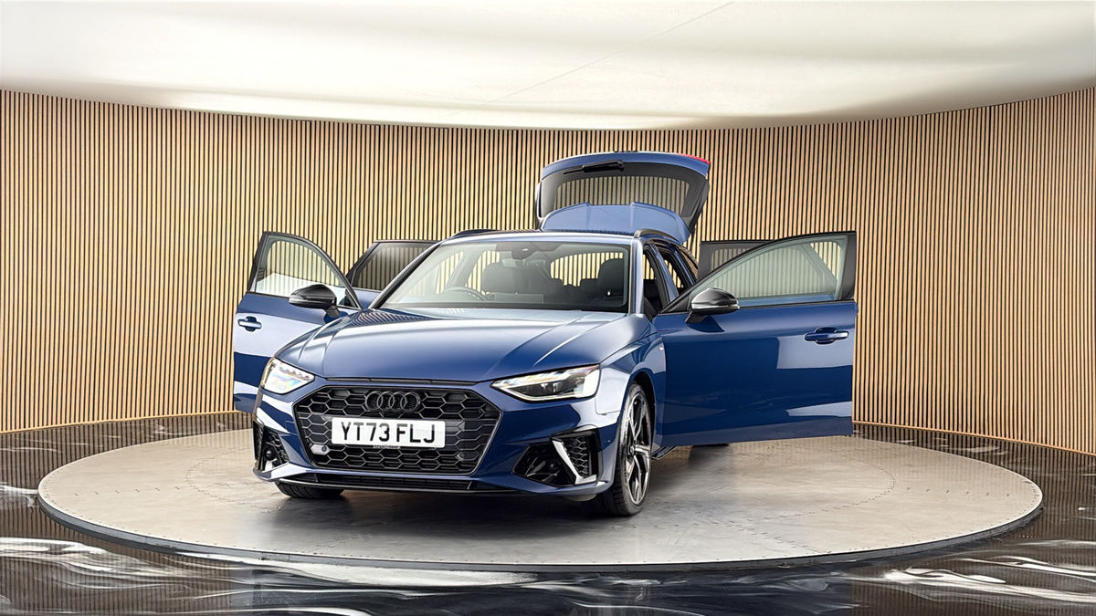 More views of Audi A4 Avant