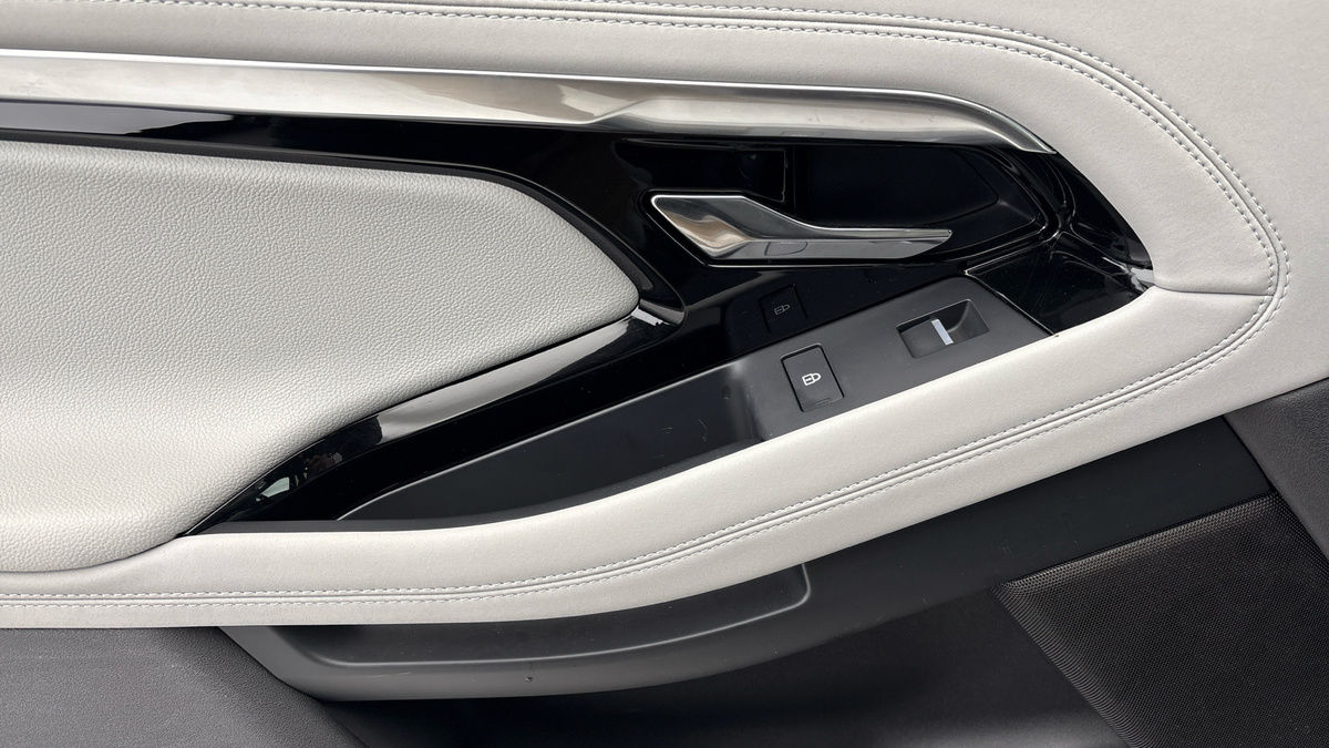 Land Rover Range Rover Evoque Image 19