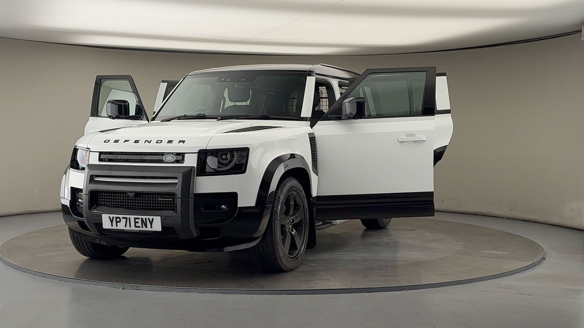 More views of Land Rover Defender 110