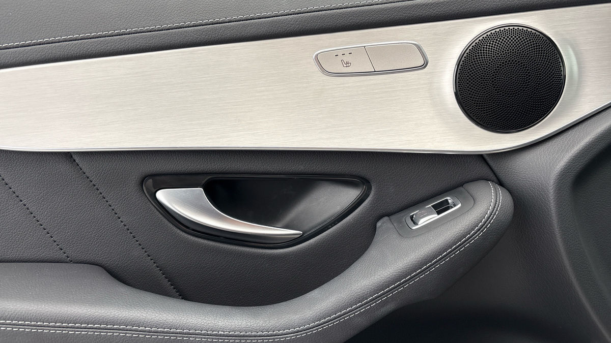 Mercedes-Benz GLC Image 19