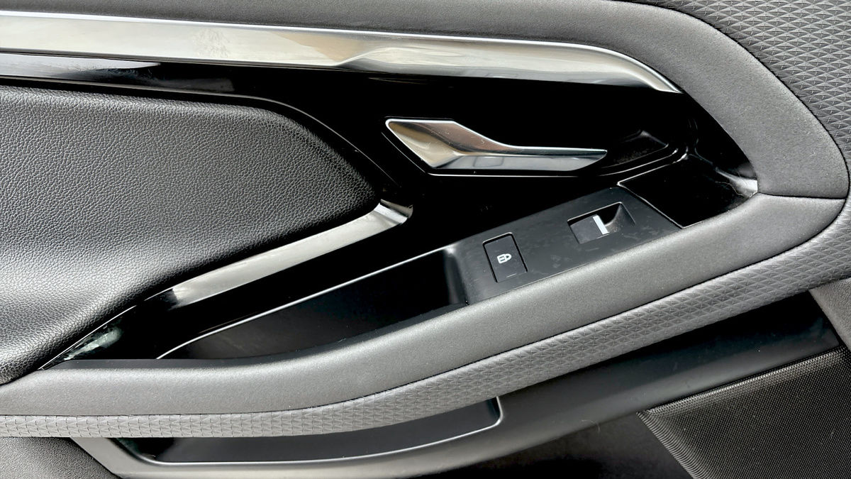 Land Rover Range Rover Evoque Image 19