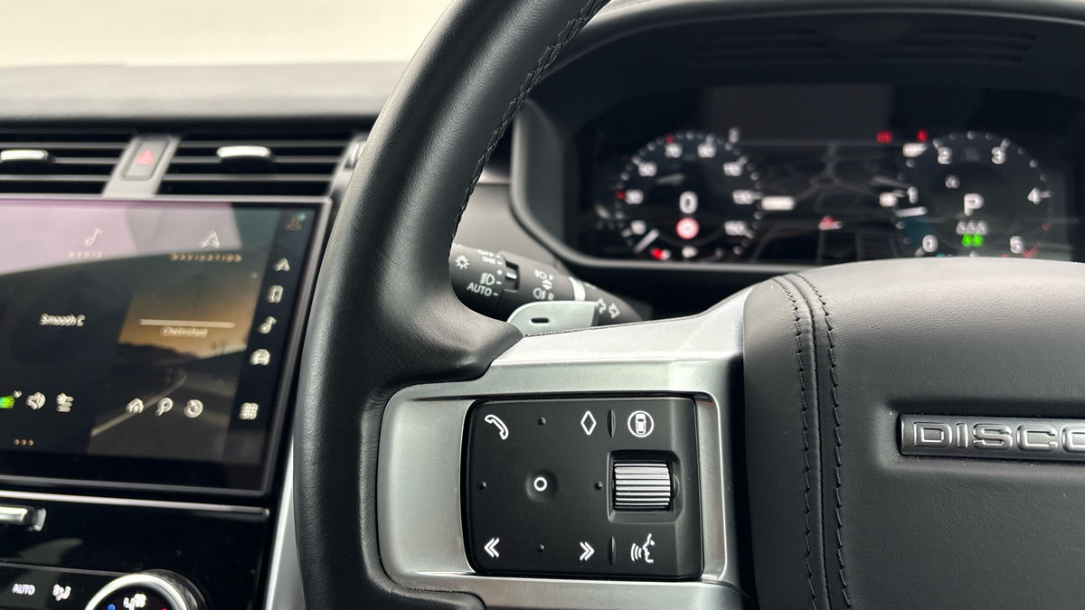 Land Rover Discovery Image 13