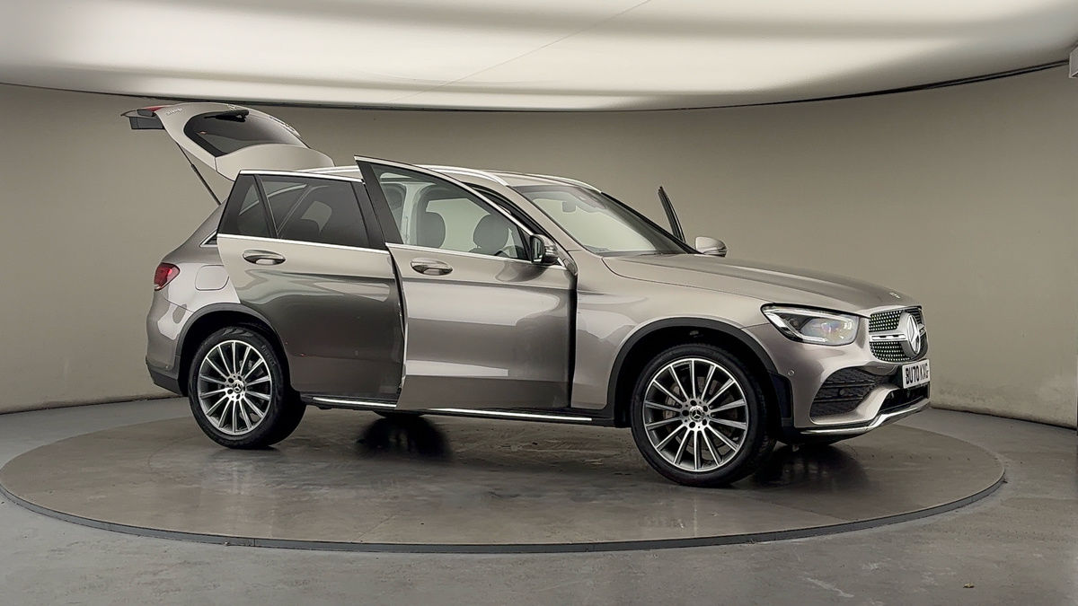 More views of Mercedes-Benz GLC