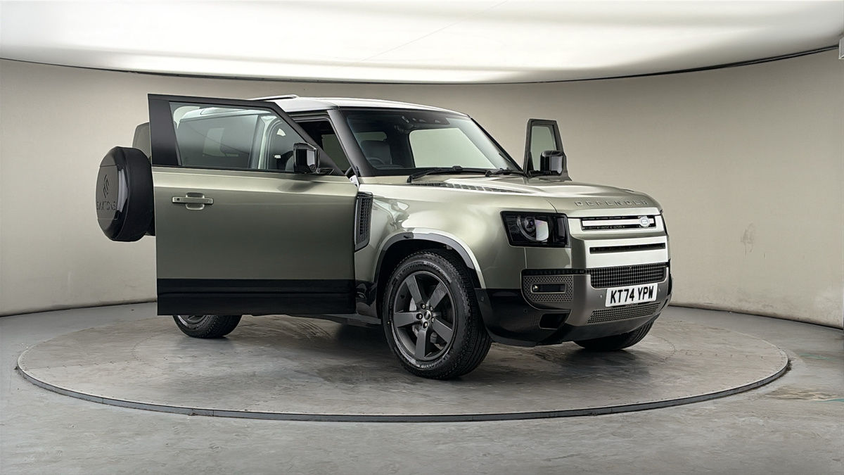 More views of Land Rover Defender 90