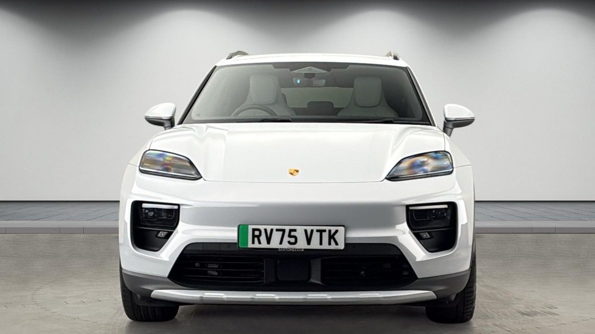 Porsche Macan Image 3