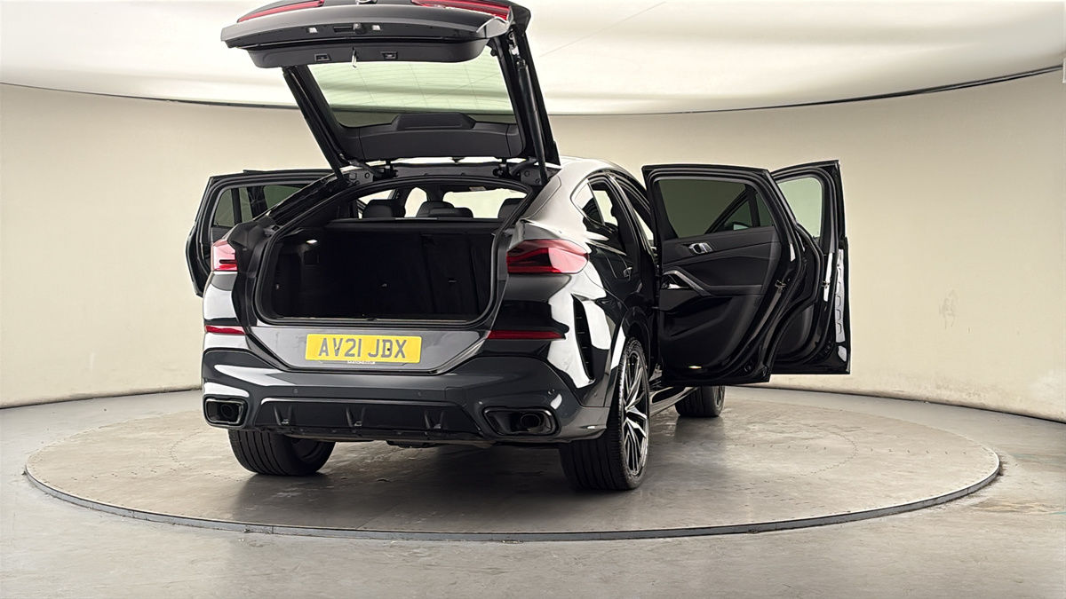 More views of BMW X6