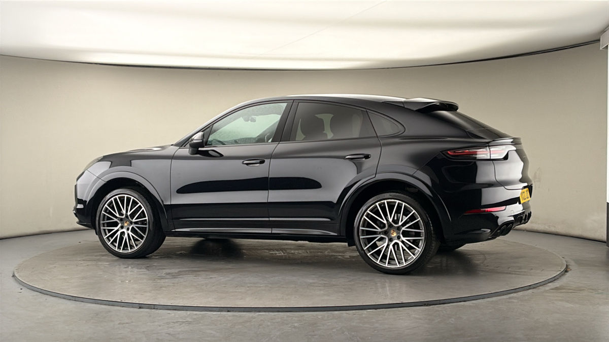 More views of Porsche Cayenne