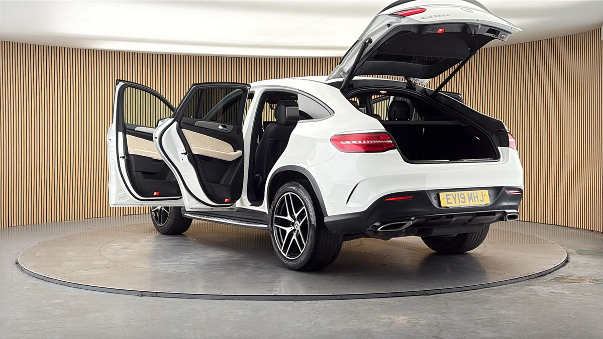 Mercedes-Benz GLE Image 23