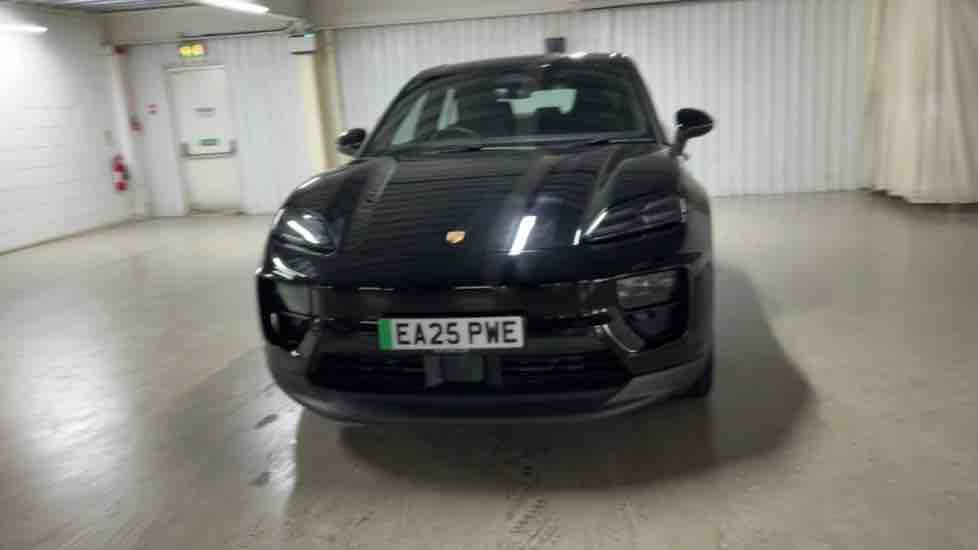 More views of Porsche Macan