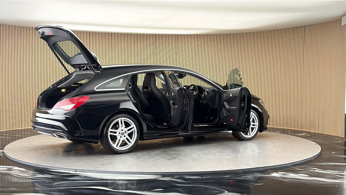 More views of Mercedes-Benz CLA