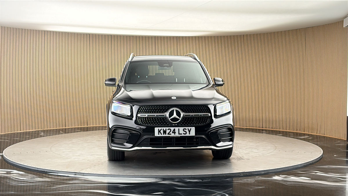More views of Mercedes-Benz GLB