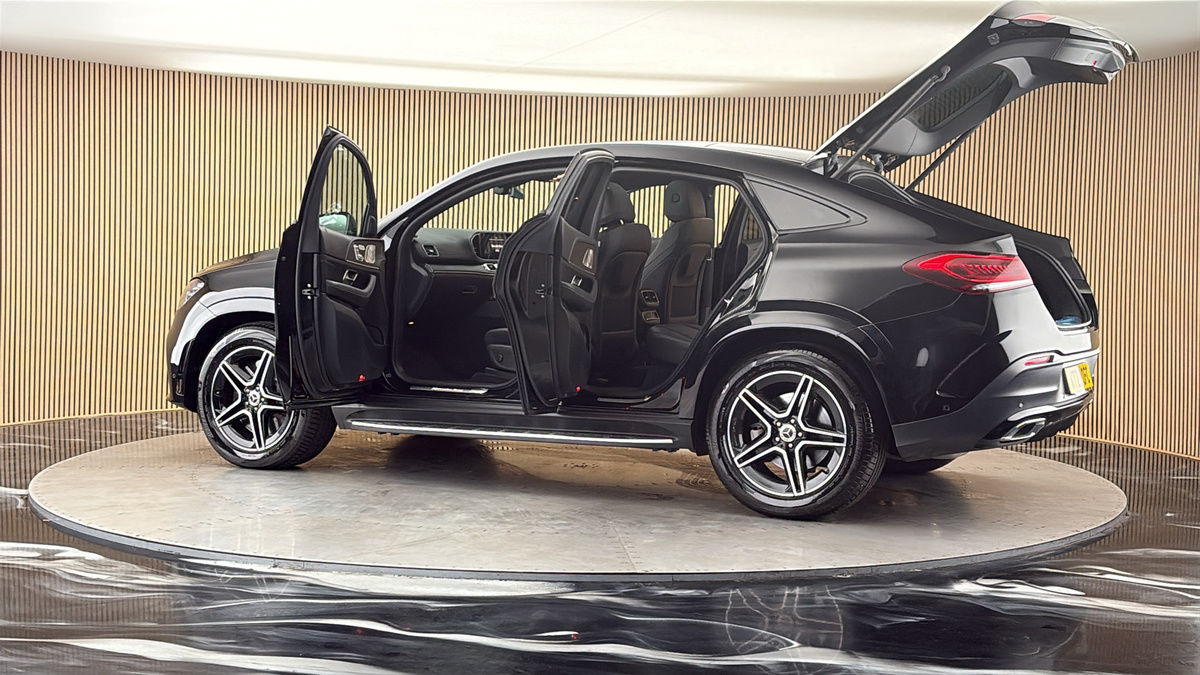 More views of Mercedes-Benz GLE