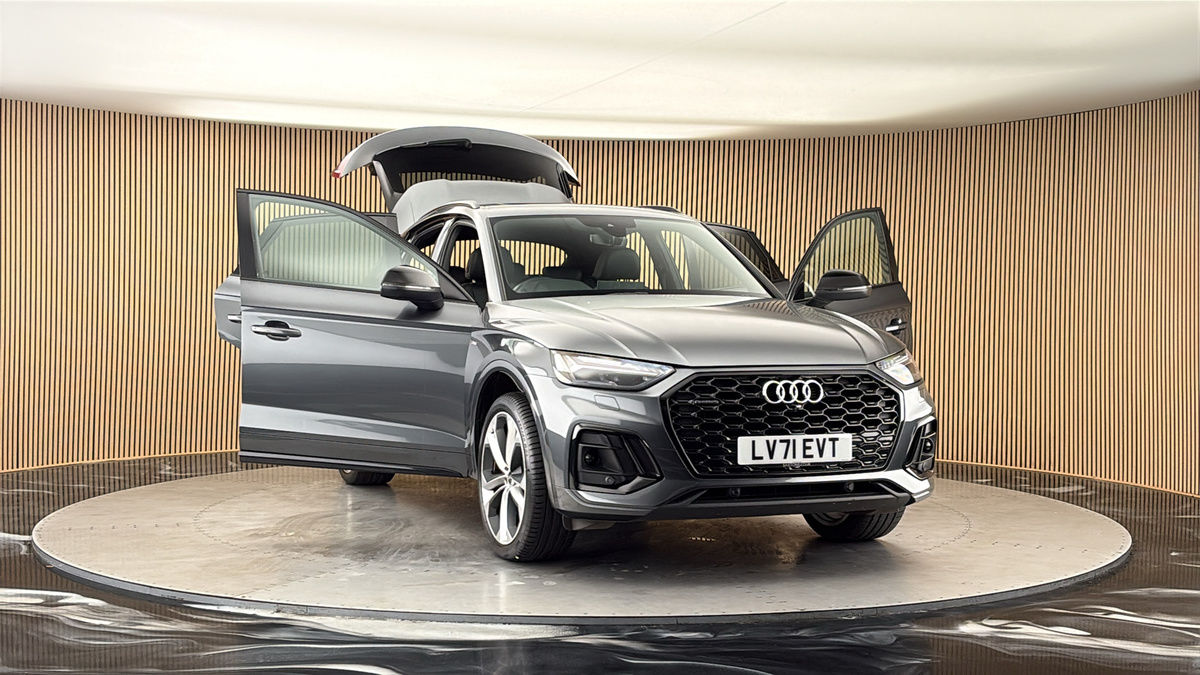 More views of Audi Q5