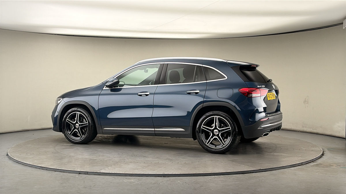 More views of Mercedes-Benz GLA