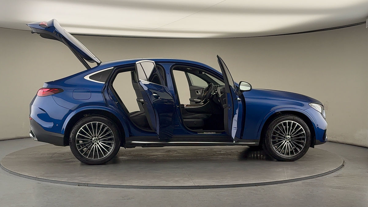 More views of Mercedes-Benz GLC