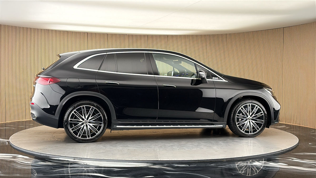 More views of Mercedes-Benz EQE
