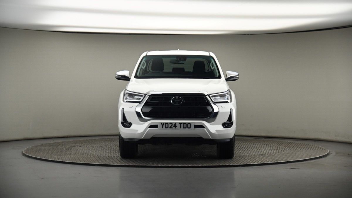 Toyota Hilux Image 18