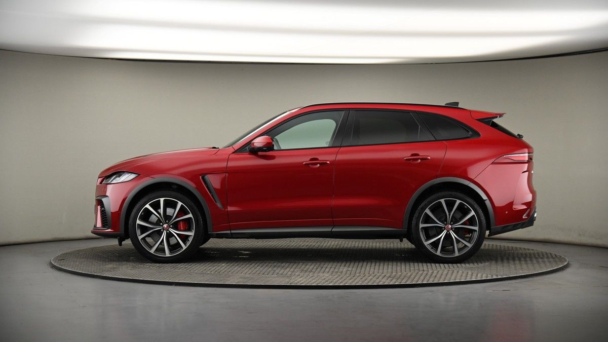 Jaguar F-PACE Image 19
