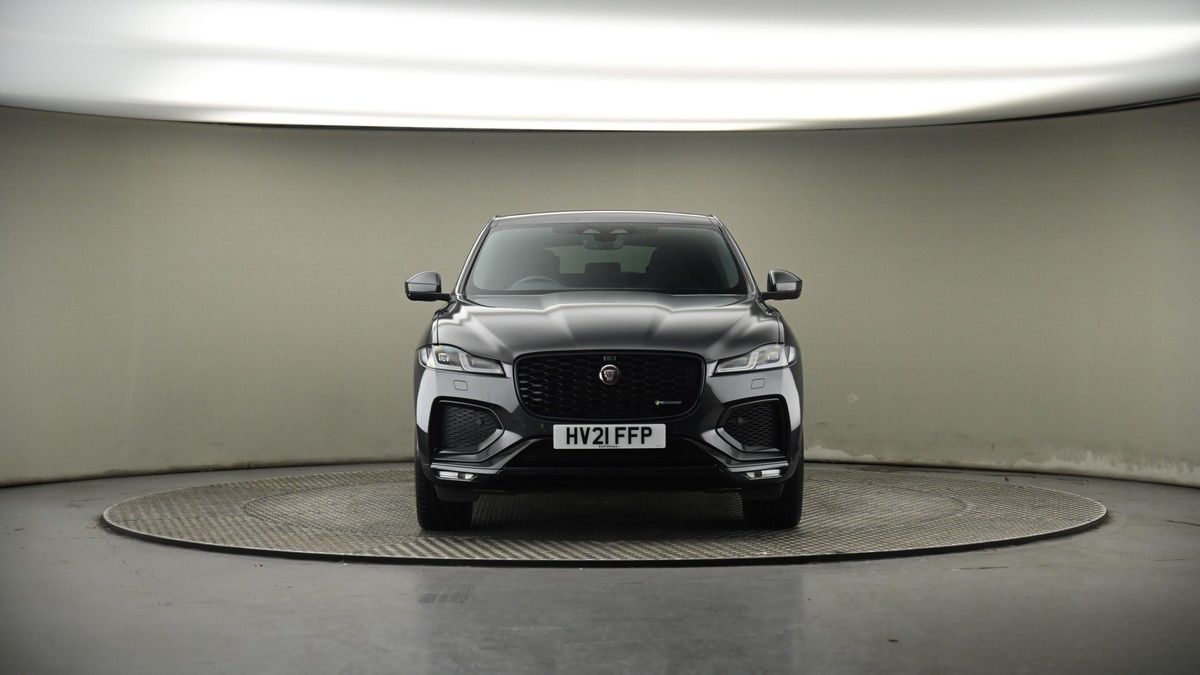 Jaguar F-PACE Image 23