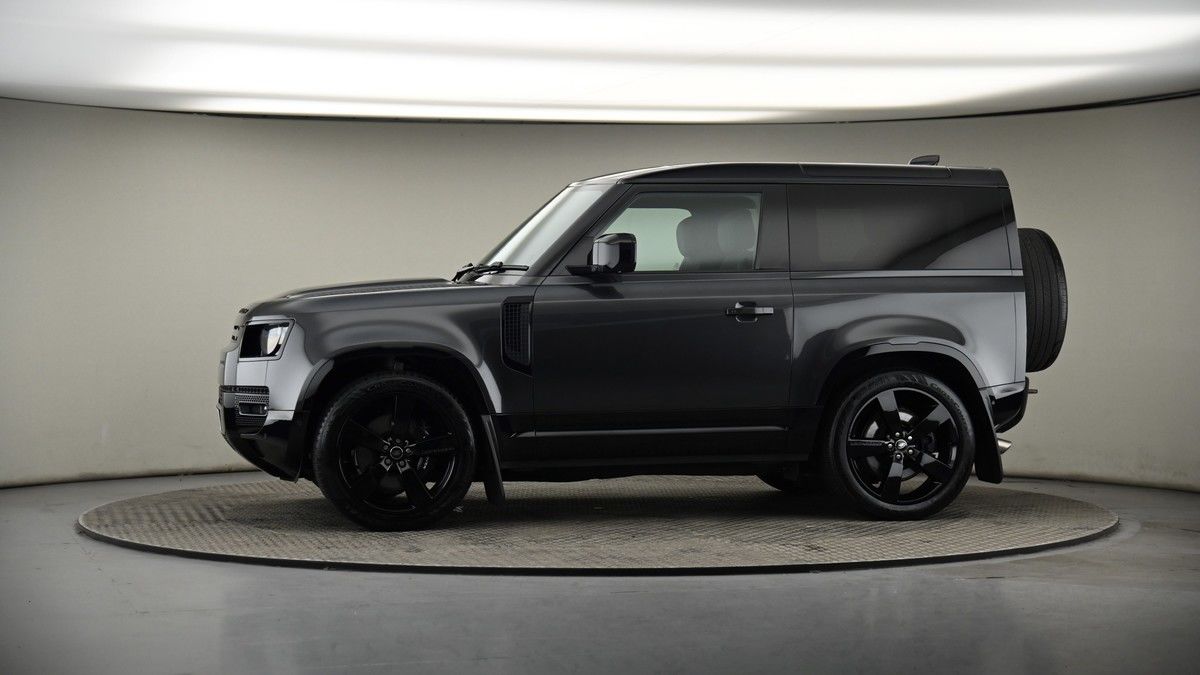 More views of Land Rover Defender 90
