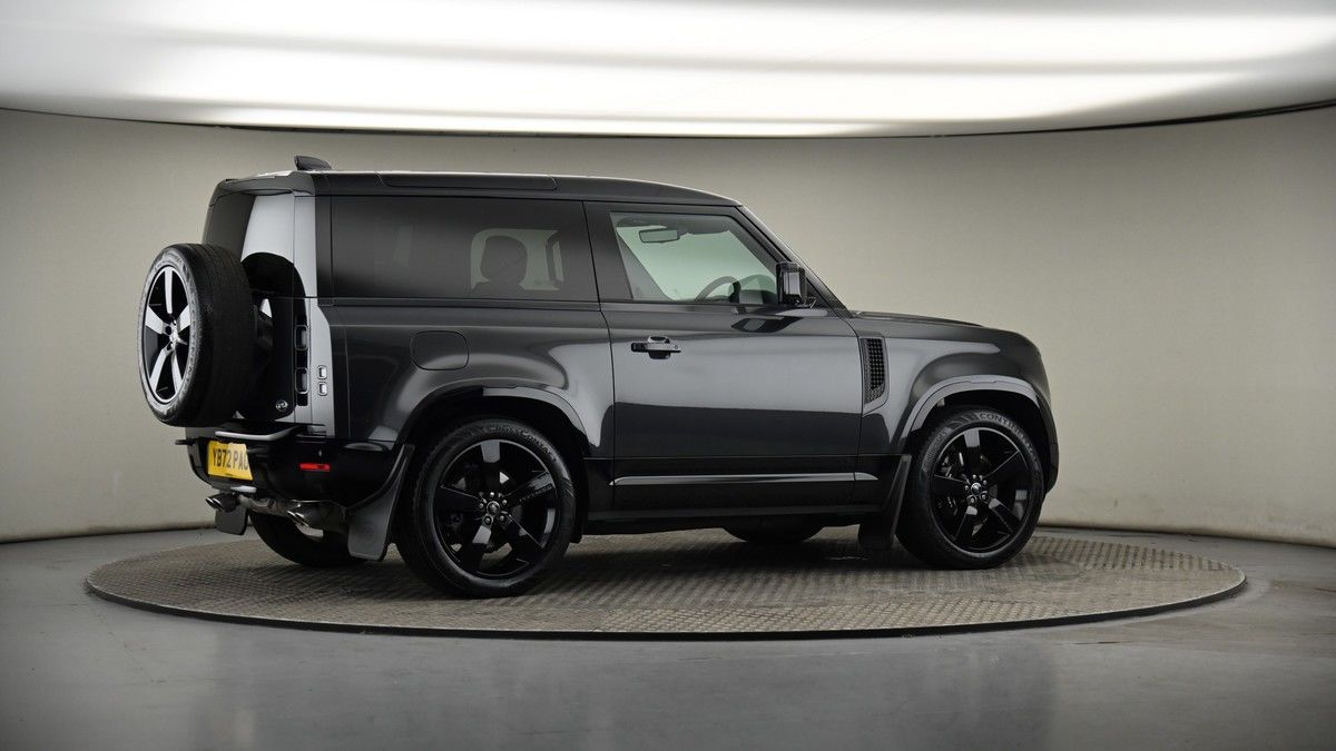 More views of Land Rover Defender 90